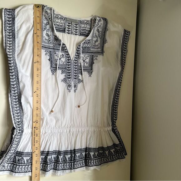 World Market Peasant Top Embroidered Blouse White Navy Size Small Boho Beach - Picture 9 of 9